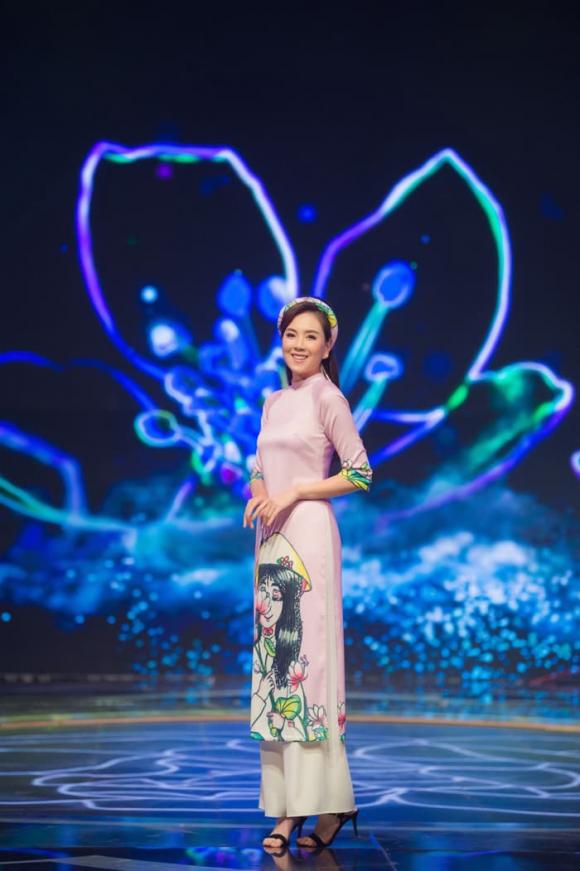 Mc vtv,hoa hậu ngọc hân,áo dài ngọc hân,sao việt